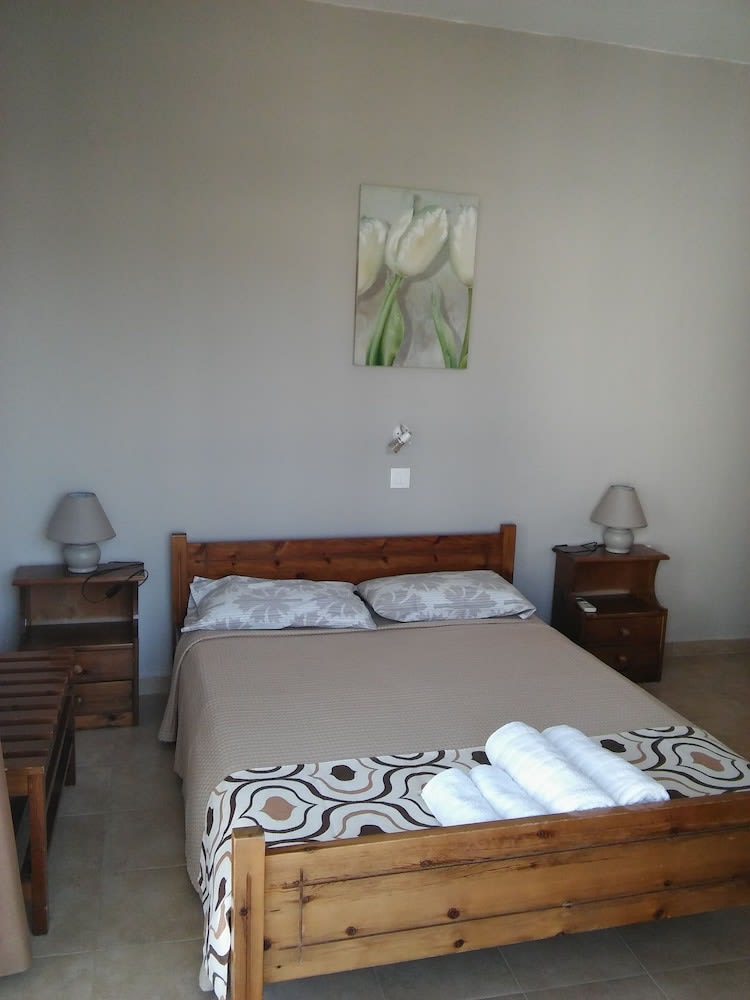 Maria Studios and Apartments 2