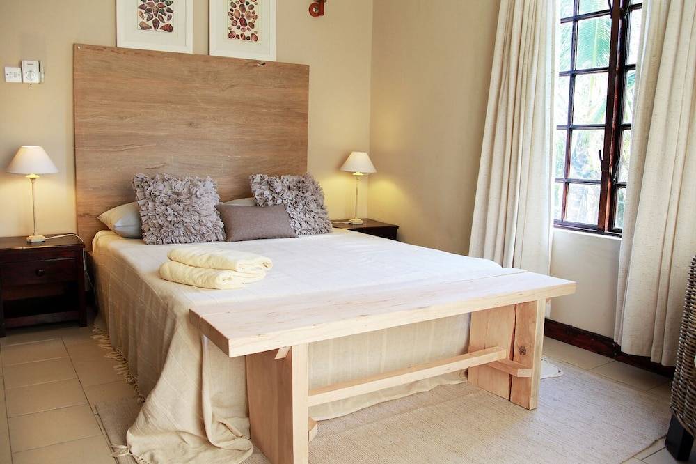 Castaway Lodge 2