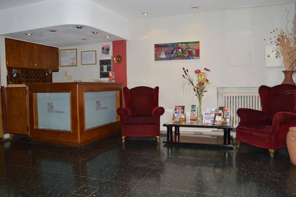 Hotel Petit 2