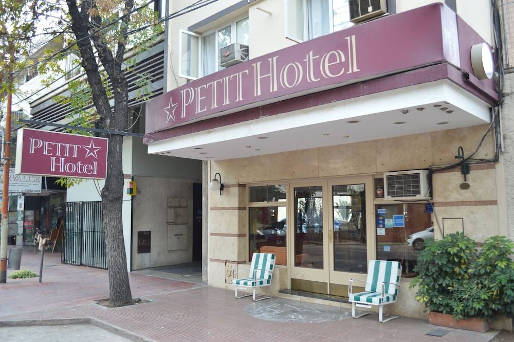 Hotel Petit 1