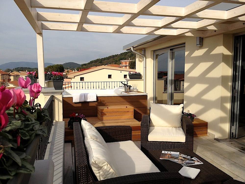 Hotel C'era Una Volta 1