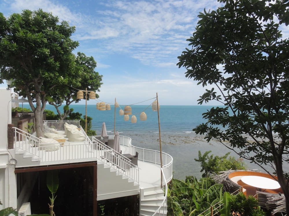 High Life Bungalow 1