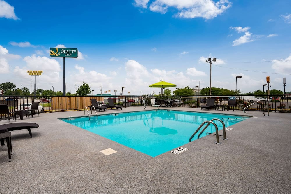 Quality Inn Cullman I-65 Exit 310 1