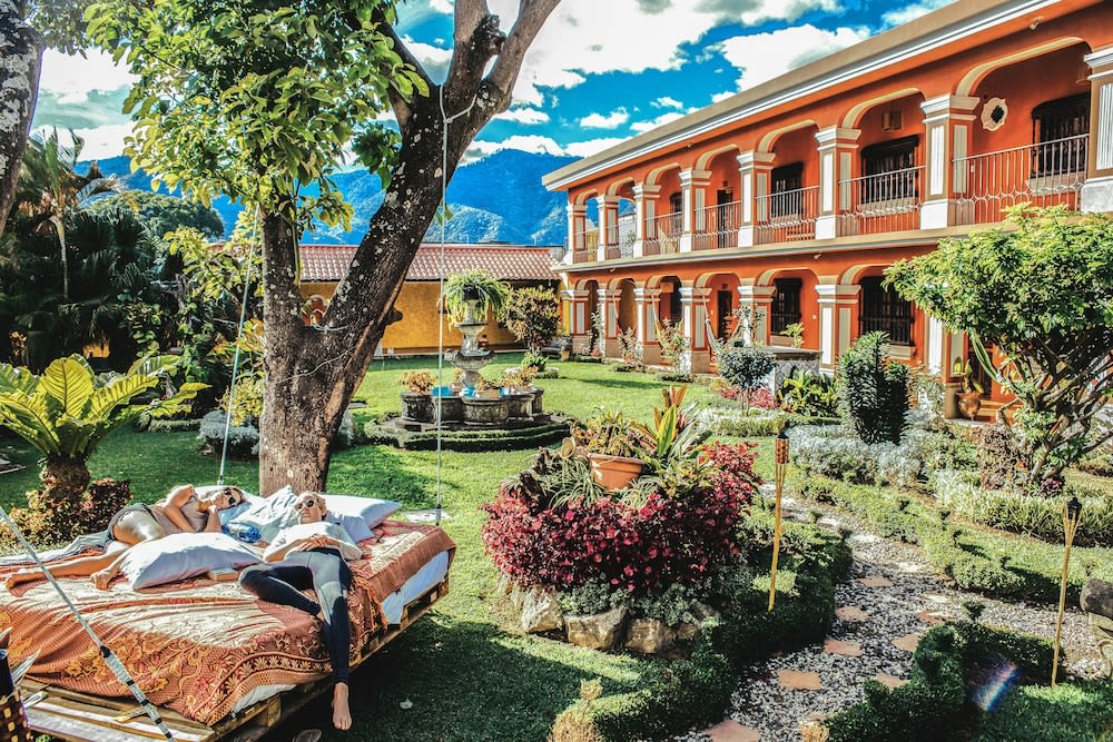 Socialtel Antigua 1