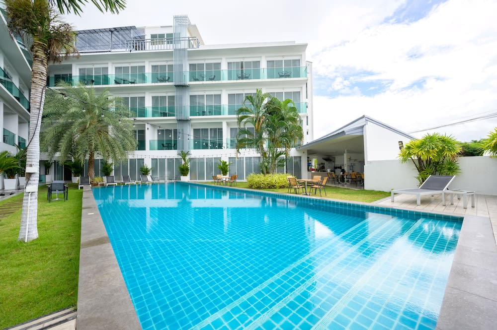 Cozy Resort, A Boutique Hotel 1