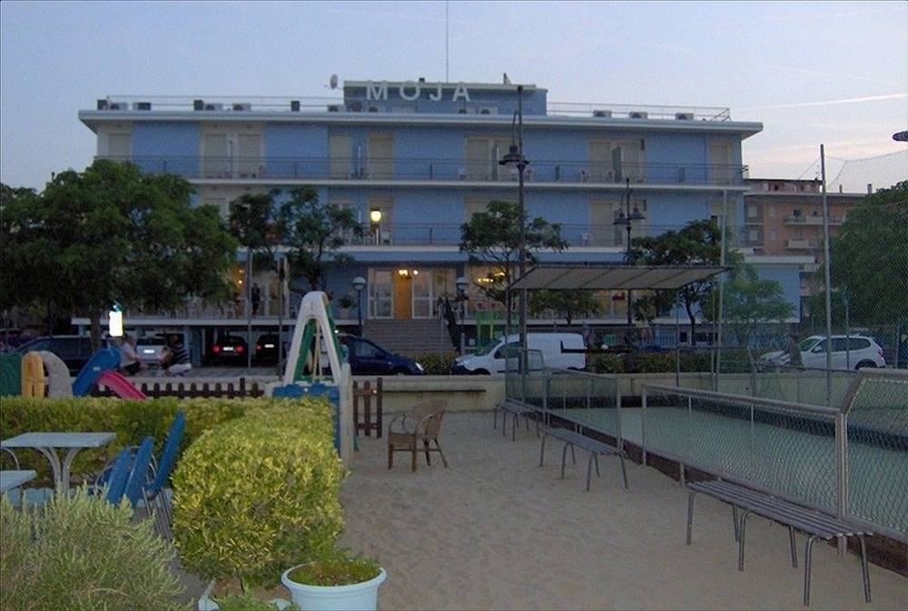 Hotel Moja 1