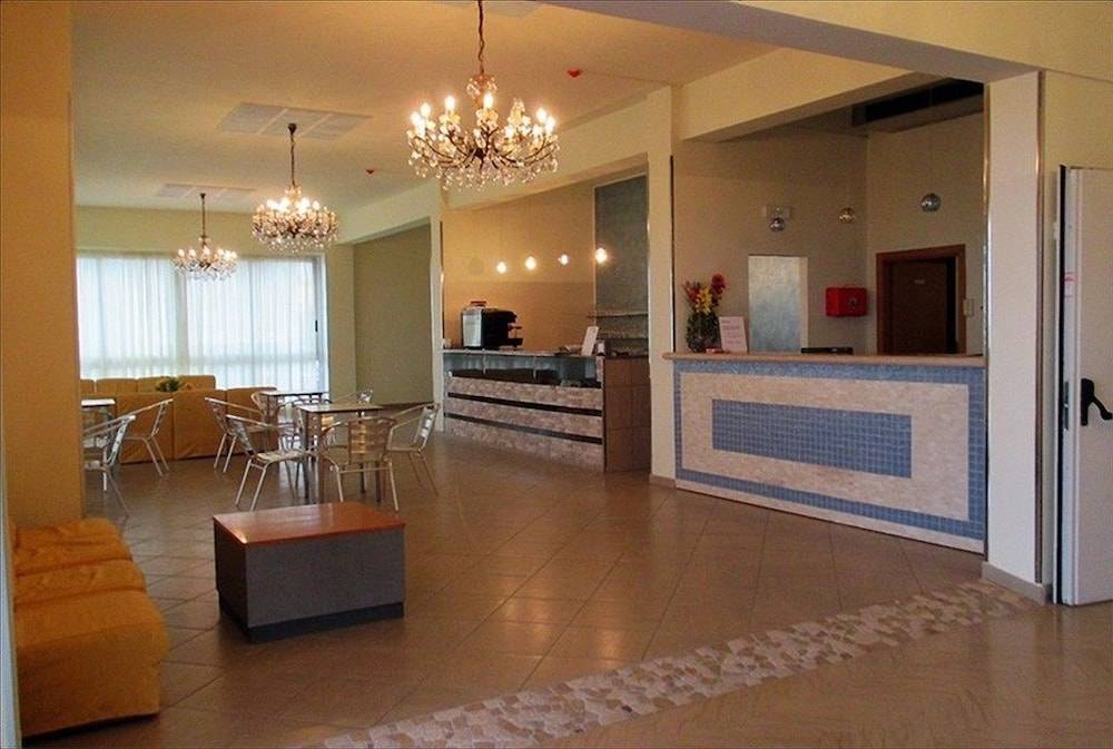 Hotel Moja 2