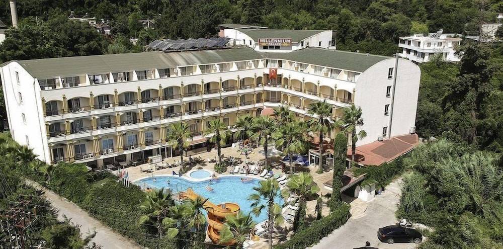 Armir Palace 1