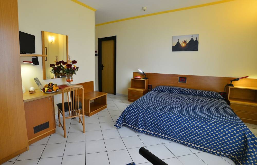 Hotel Lo Smeraldo 2