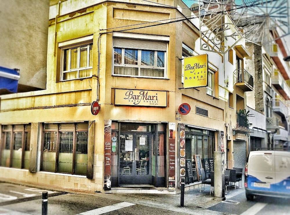 Hostal Mary - ADULTS ONLY 18 AND UP 1