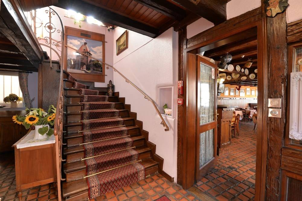 Hotel Restaurant Dontenville 2