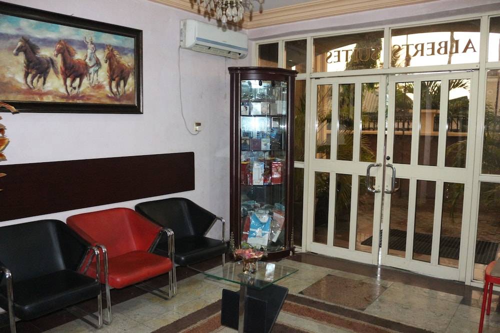 Albert Suites 2