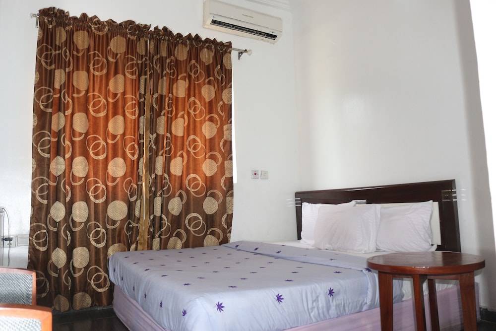 Crystalem Luxury Hotel 1
