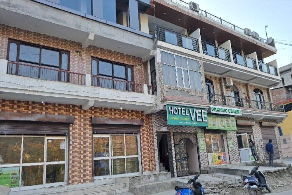 Hotel VEE 1