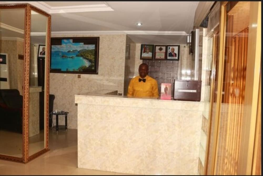 Cute Villa Hotel and Suites 2