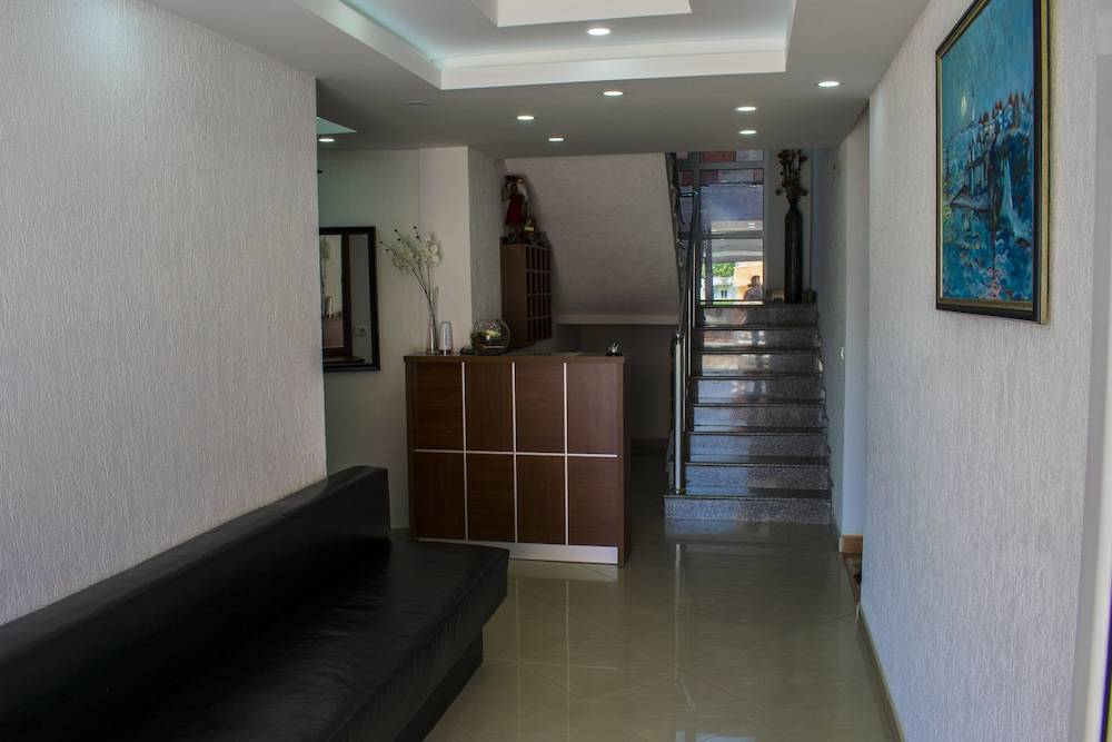 Hotel Ajana 2