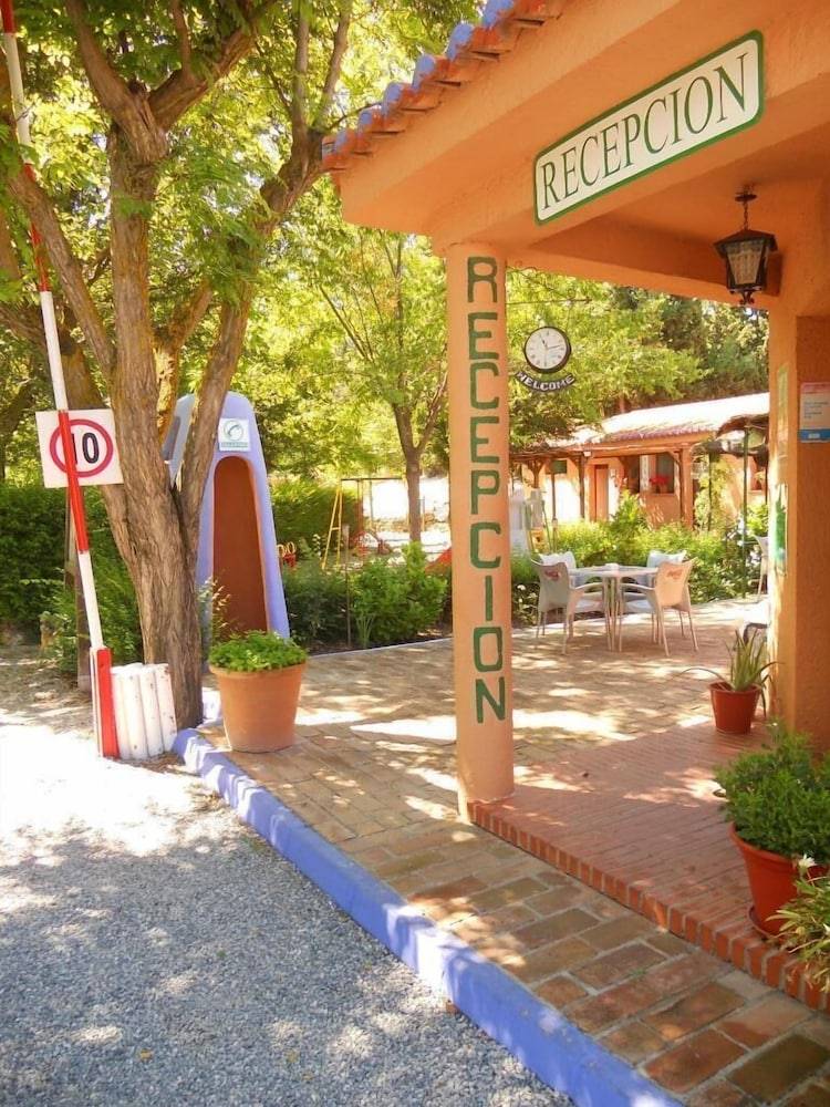 Camping & Bungalows Suspiro del Moro 2