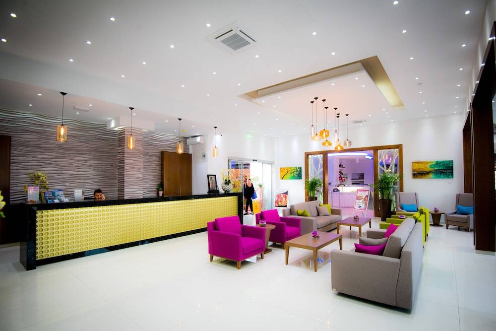 Loutsiana Deluxe Apts 2
