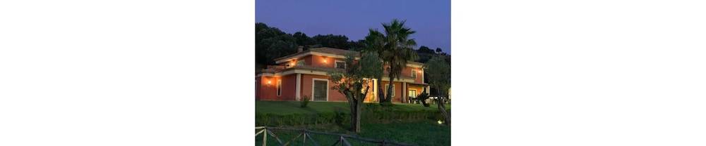 Casale degli Ulivi 1