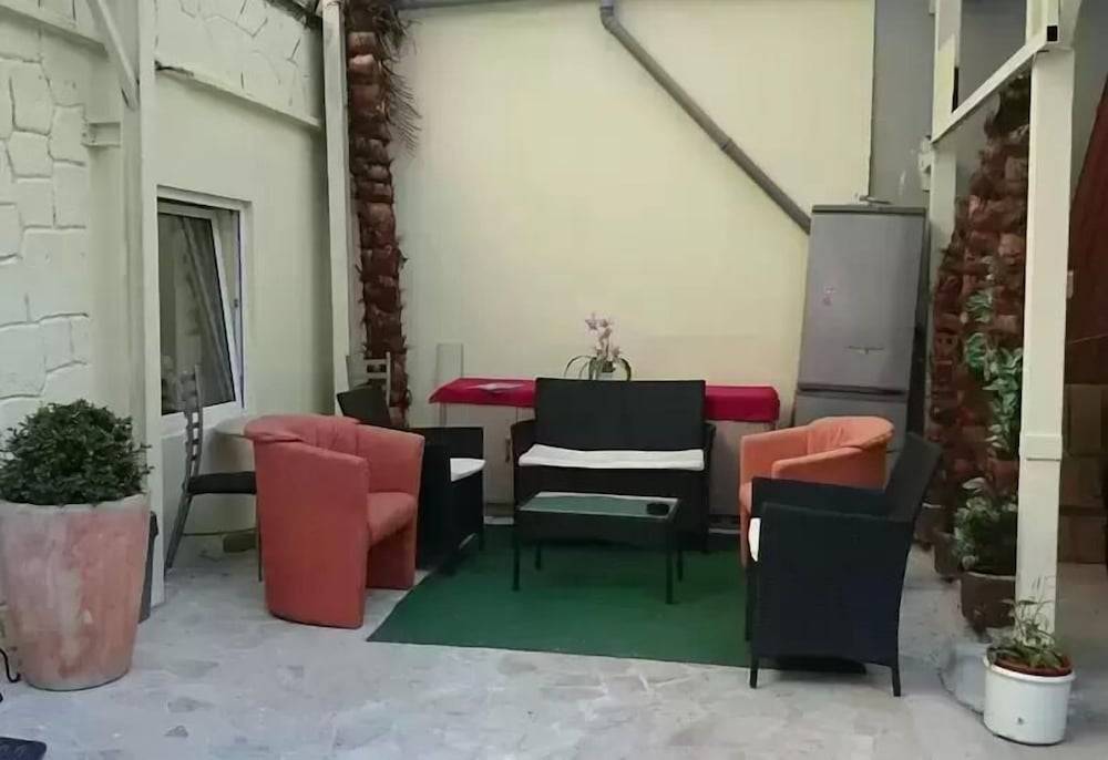 City Hotel-Garni 2