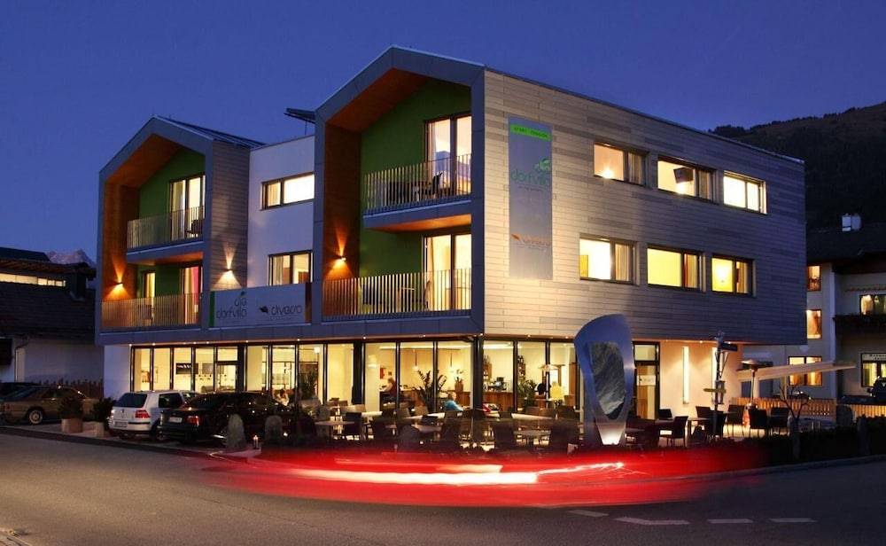 Die Dorfvilla - Includes Tauern Spa Kaprun Wellness Access 13 km away 1
