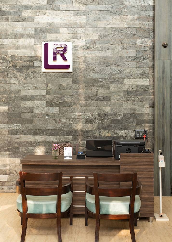 Living Room by Seasons Hotels 2