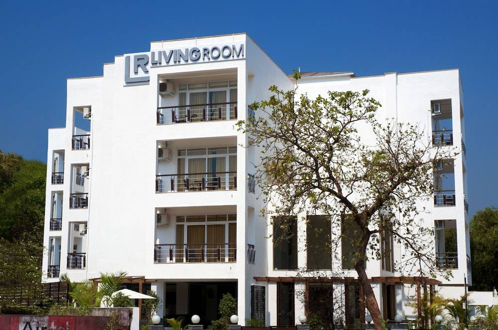 Living Room by Seasons Hotels 1