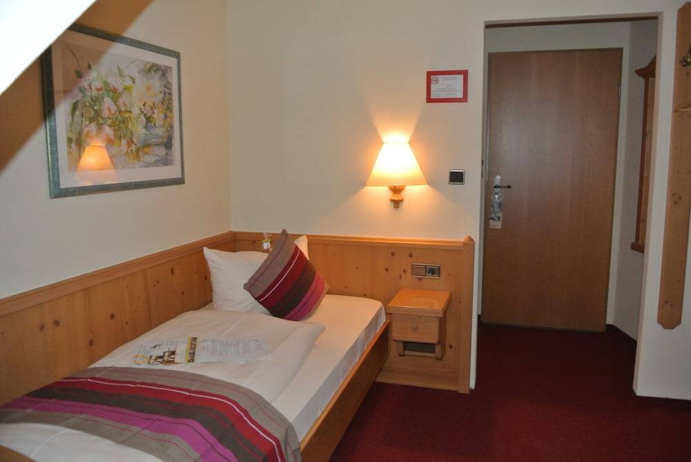AKZENT Hotel Am Bach, Hoteleingang über Bohnmühlgasse 5 2