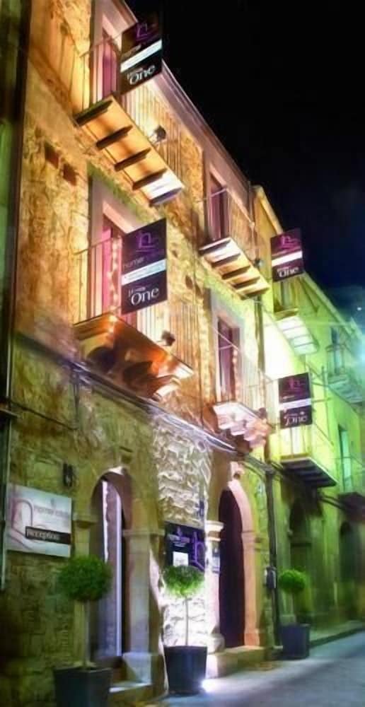 HomeHotels 1