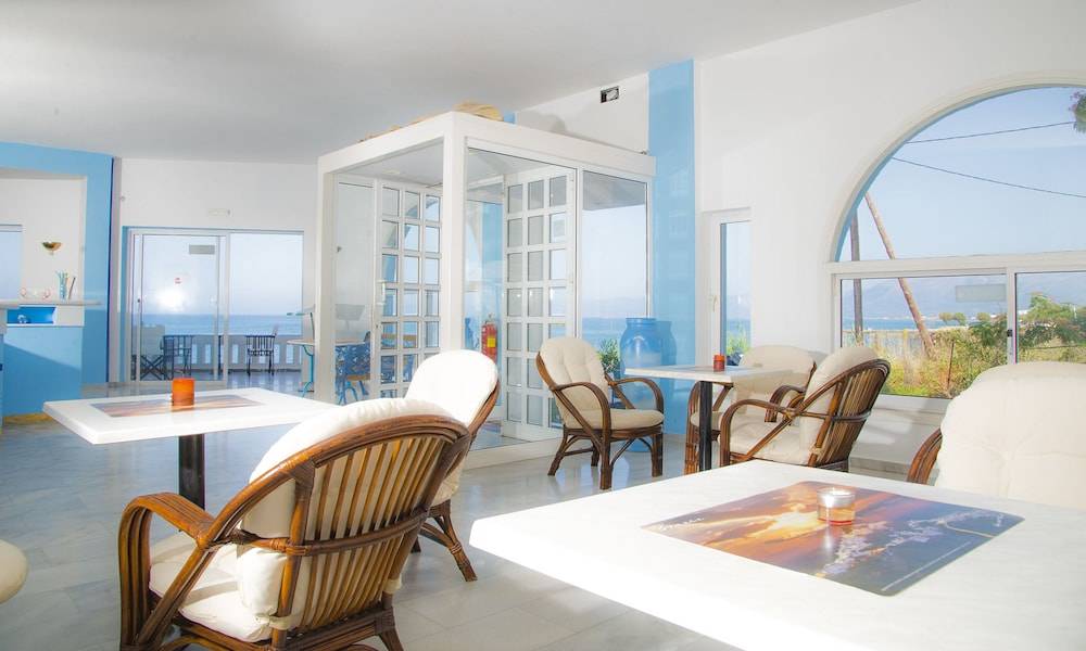 Arlen Beach Hotel 1