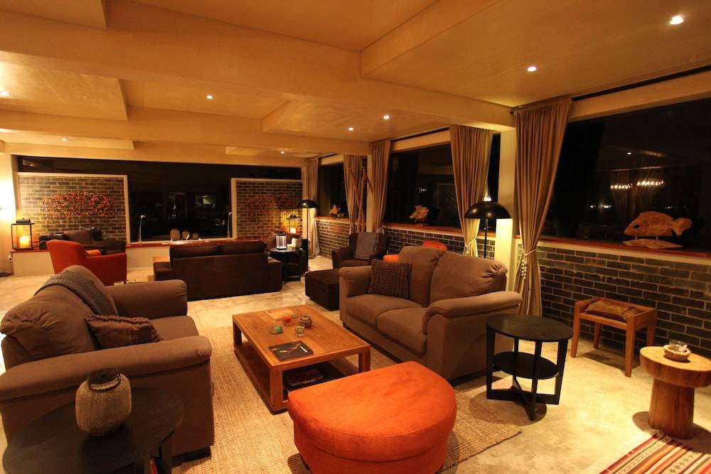 Pelican Point Lodge 2