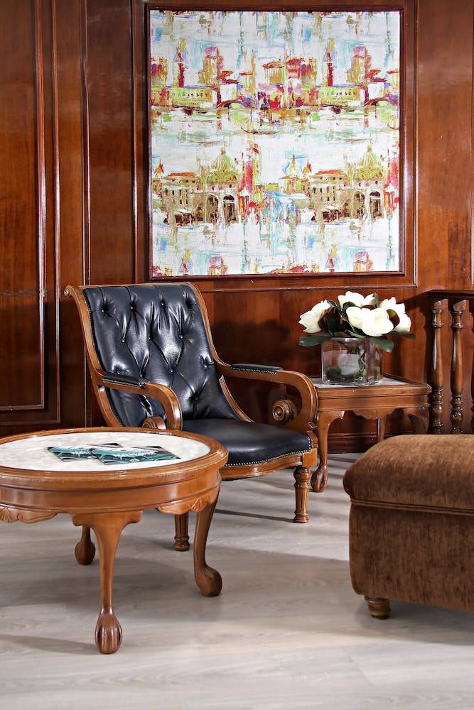 B&B HOTEL Zaragoza Royal 2