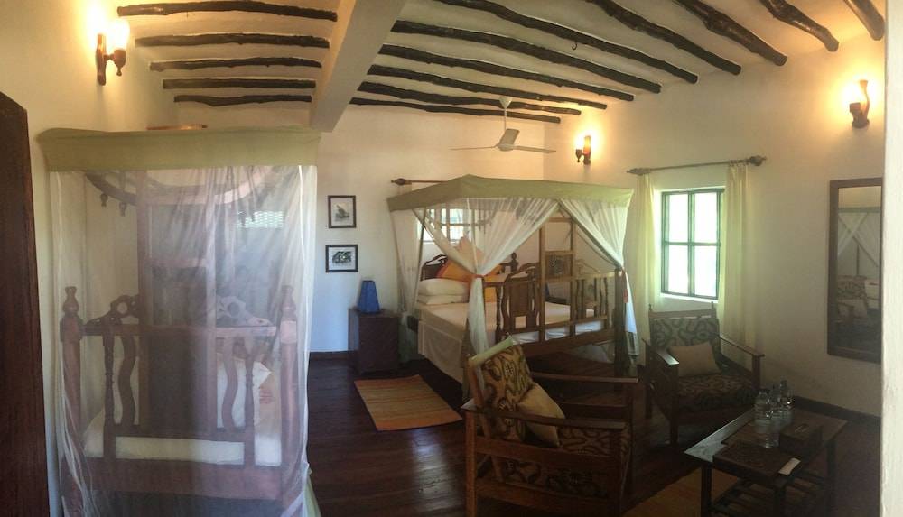 Pongwe Beach Hotel 2