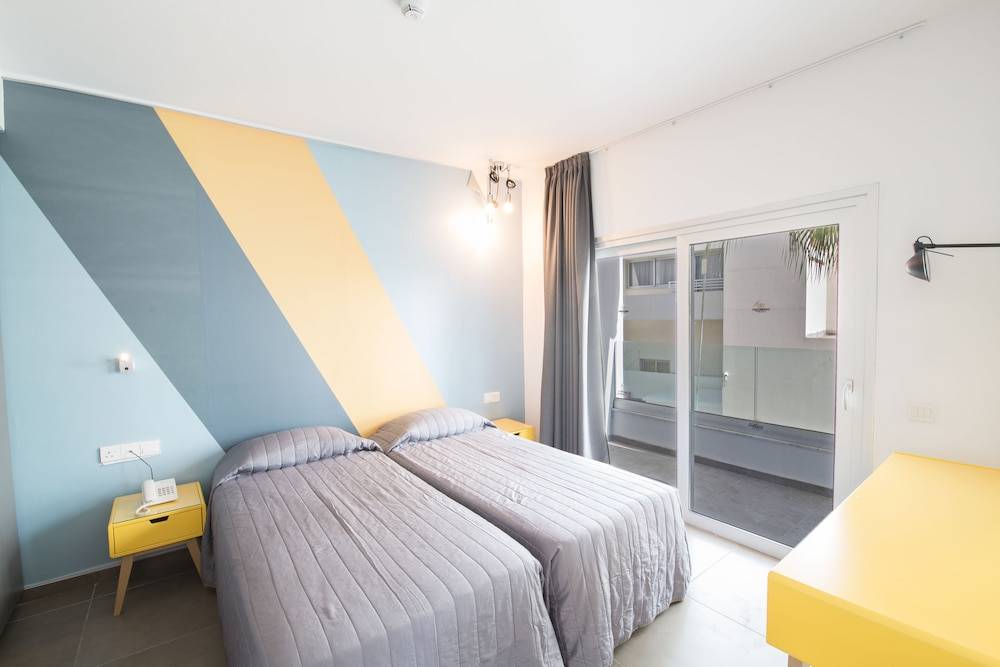 Anthea Hotel Apartments 2