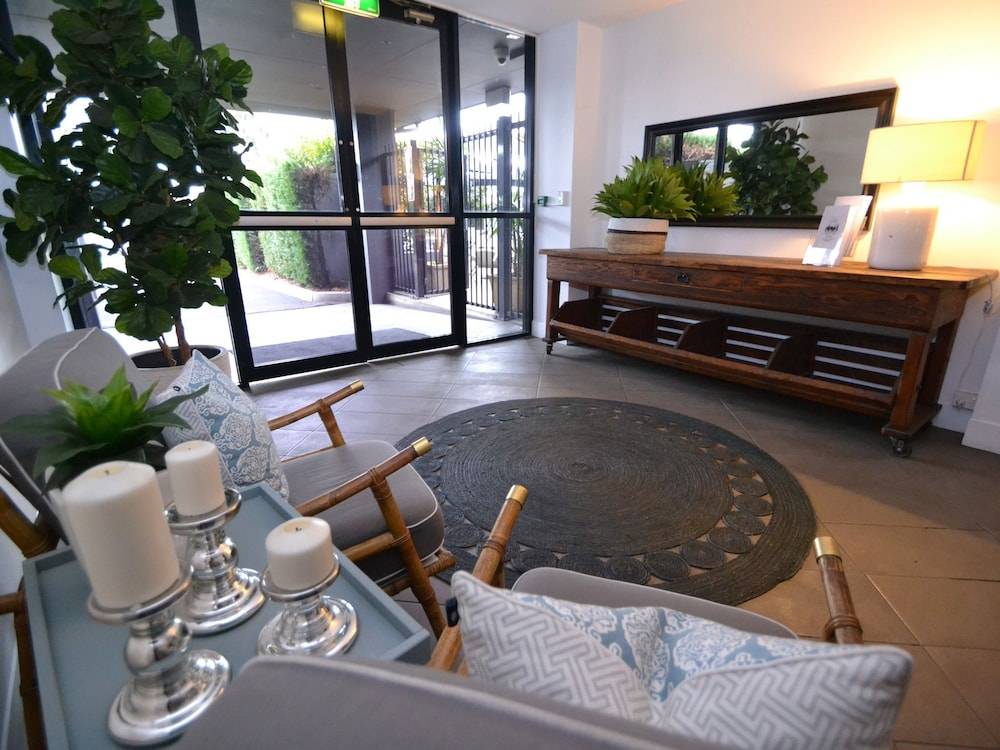 Crossroads Hotel 2