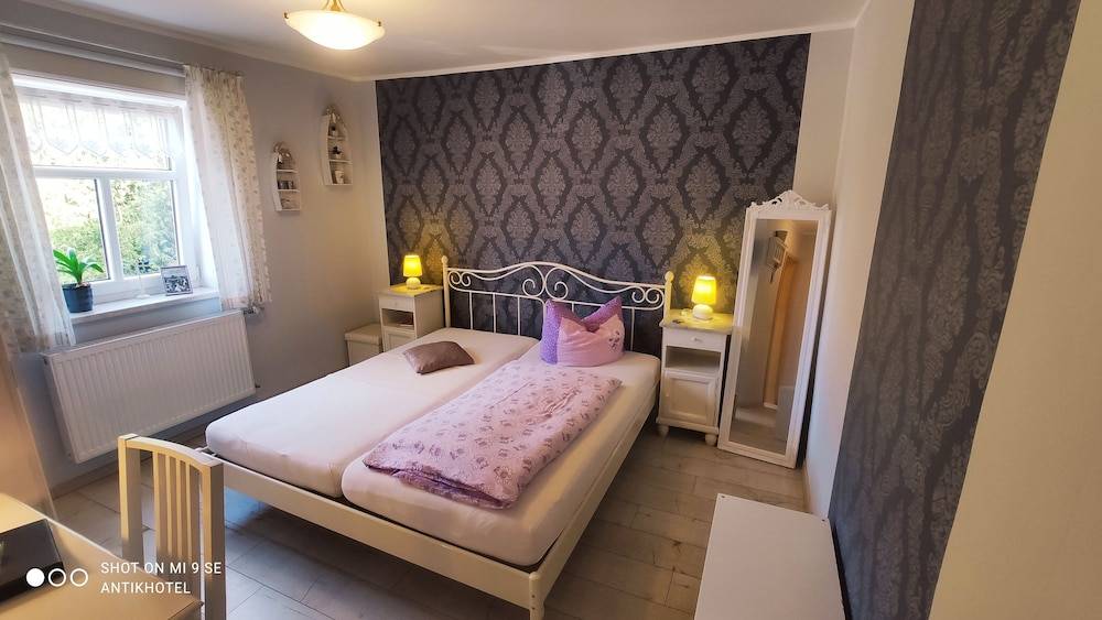 Antikhotel Steinbacher Hof 2