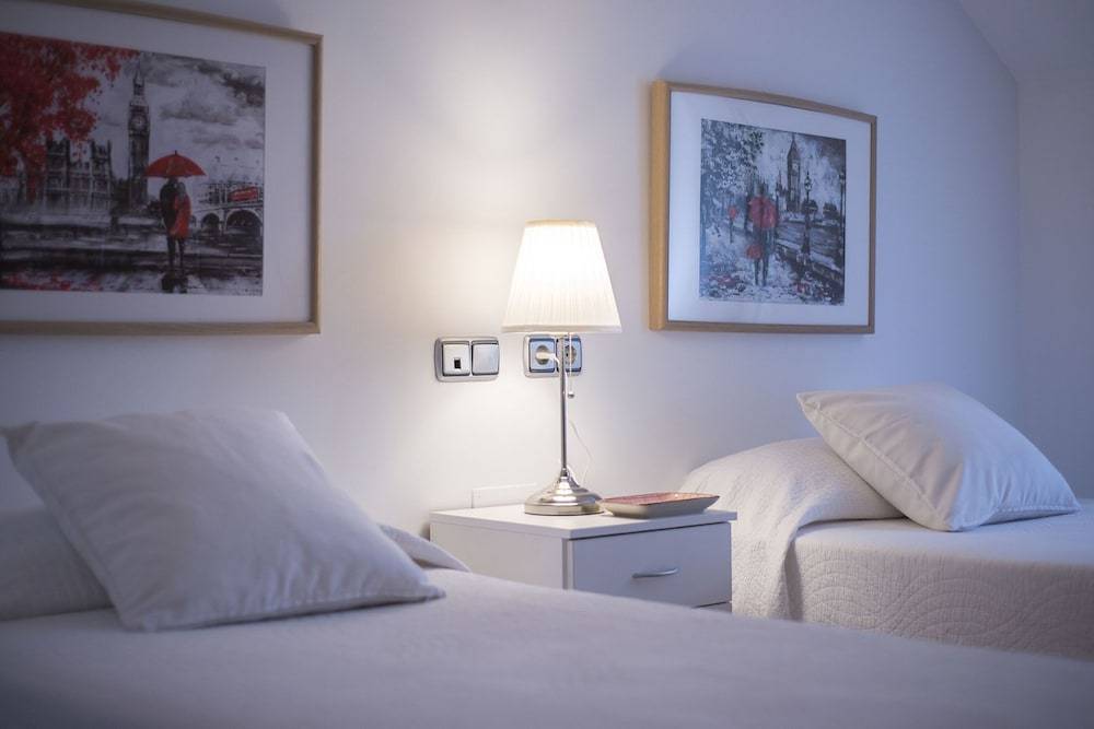 Penthouse M Reserva del Higueron 3 BEDROOMS. TRANSFER to the Beach and Train station. JACUZZI. WIFI. 2 PARKING. 2 SWIMMING POOL 2