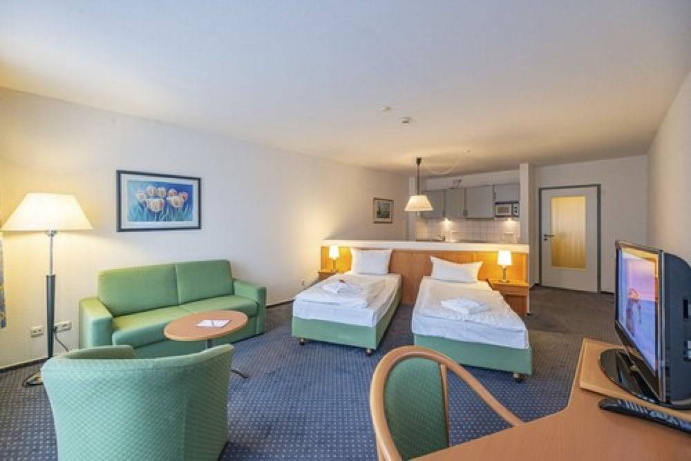 Hotel Rostock West im "Kritzmow Park" 2