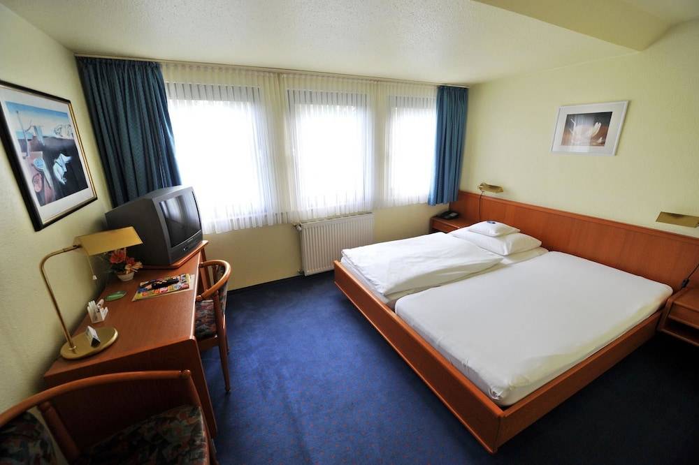 Hotel Zur Flora 2