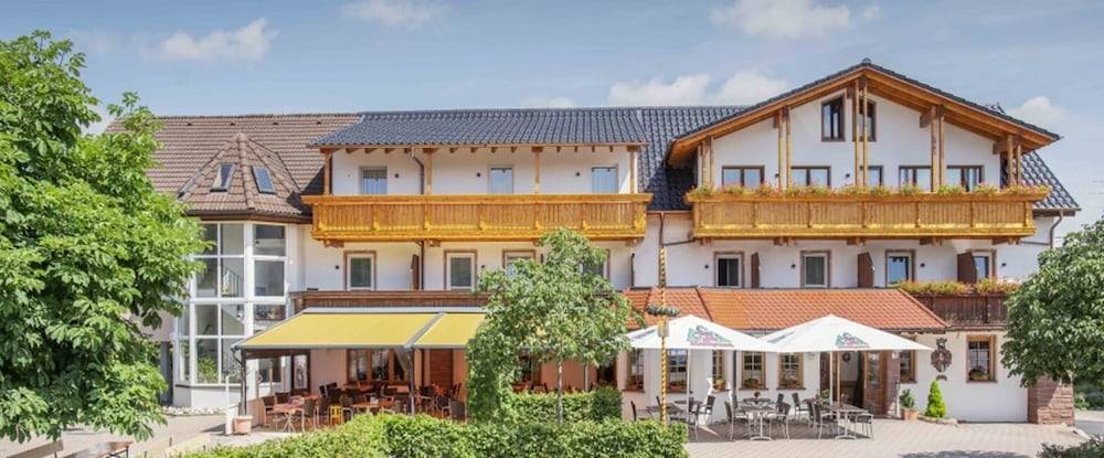 Gasthof Zur Burg 1