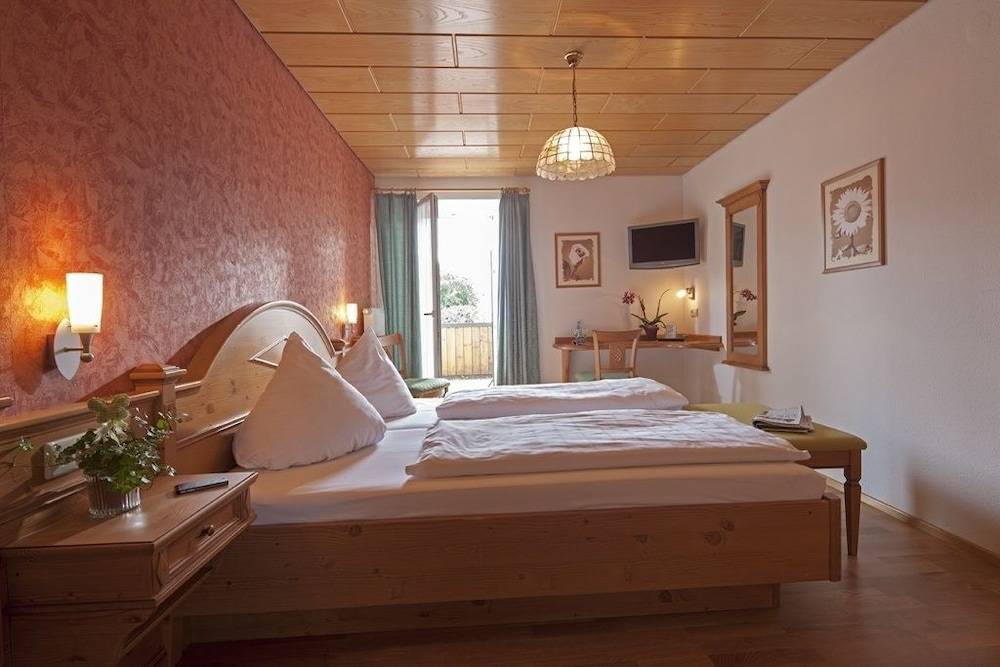 Gasthof Zur Burg 2