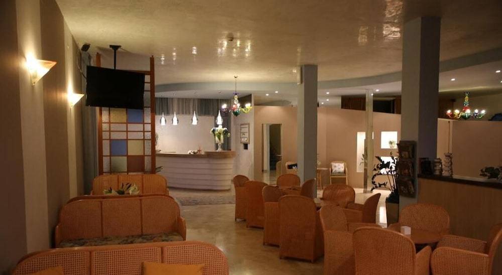Hotel Hiki 3 Superior 2