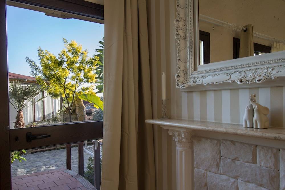 B&B Eyexei Domus 1