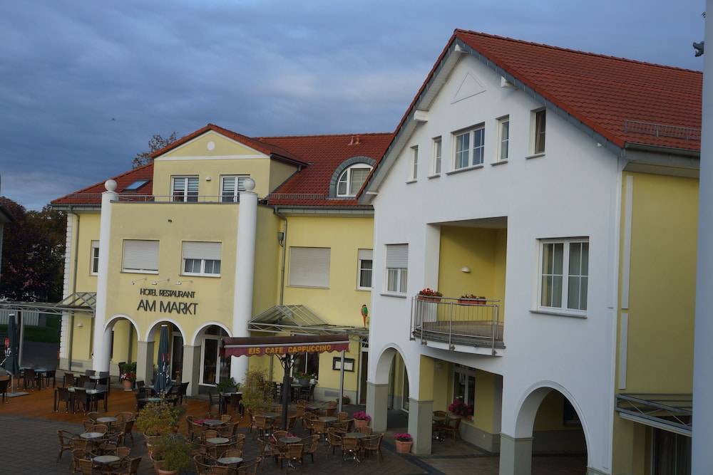 Warias Hotel am Geiseltalsee - Nähe Merseburg und Mücheln 1