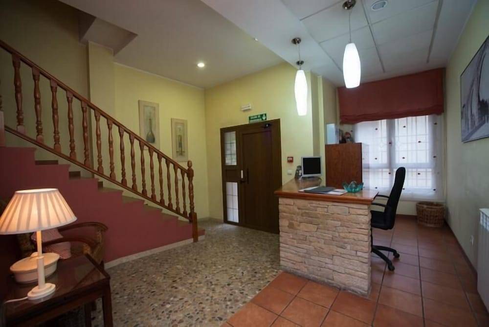 Hostal Serruchi 2
