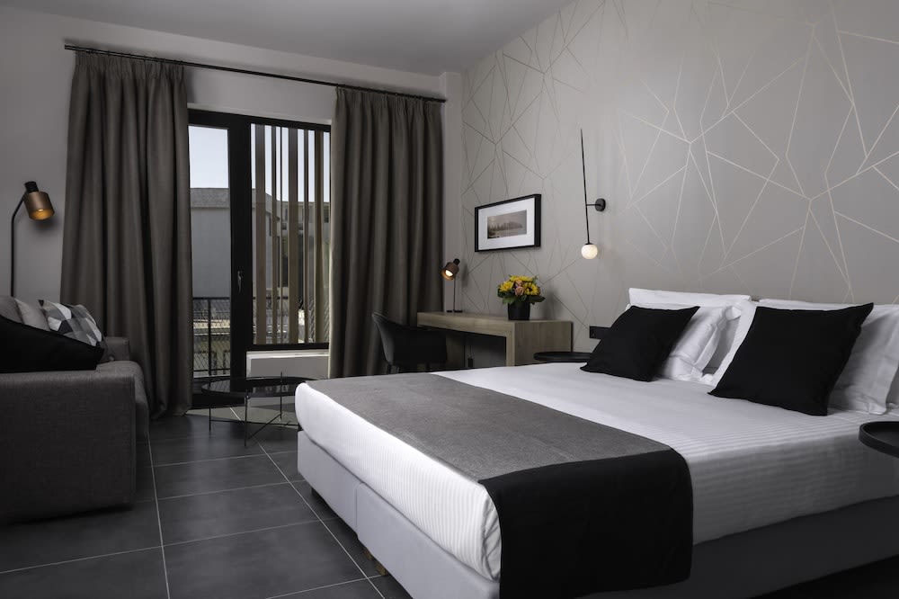 Azur Suites 1