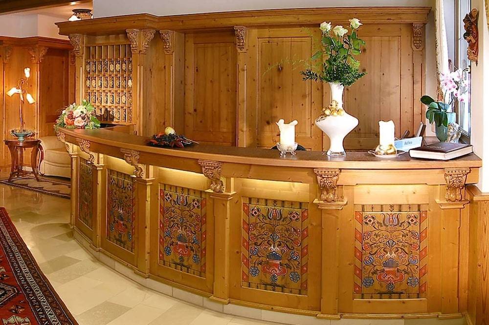 Hotel Alpenhof Kristall 2
