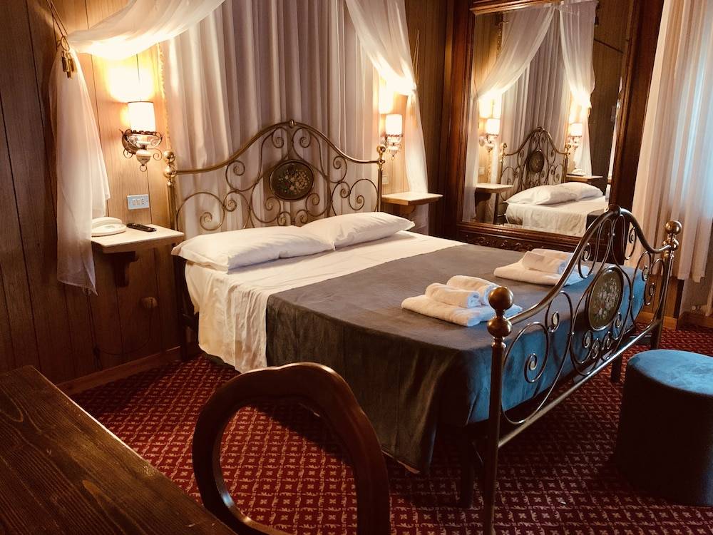 Hotel Ficocle 1
