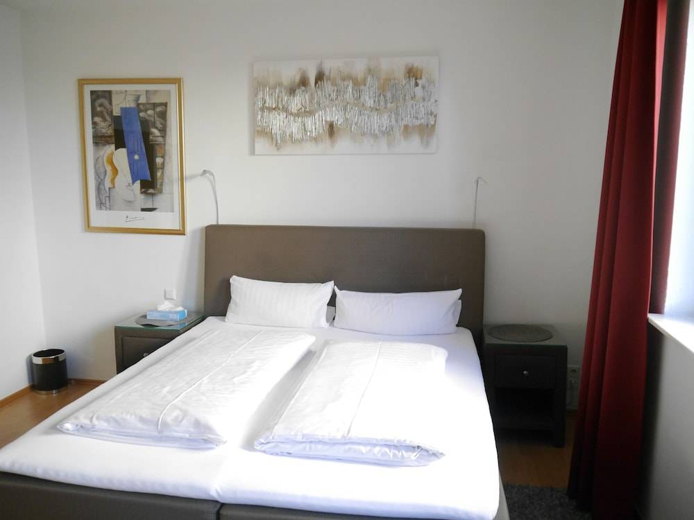 Tuniberg Restaurant Hotel 2