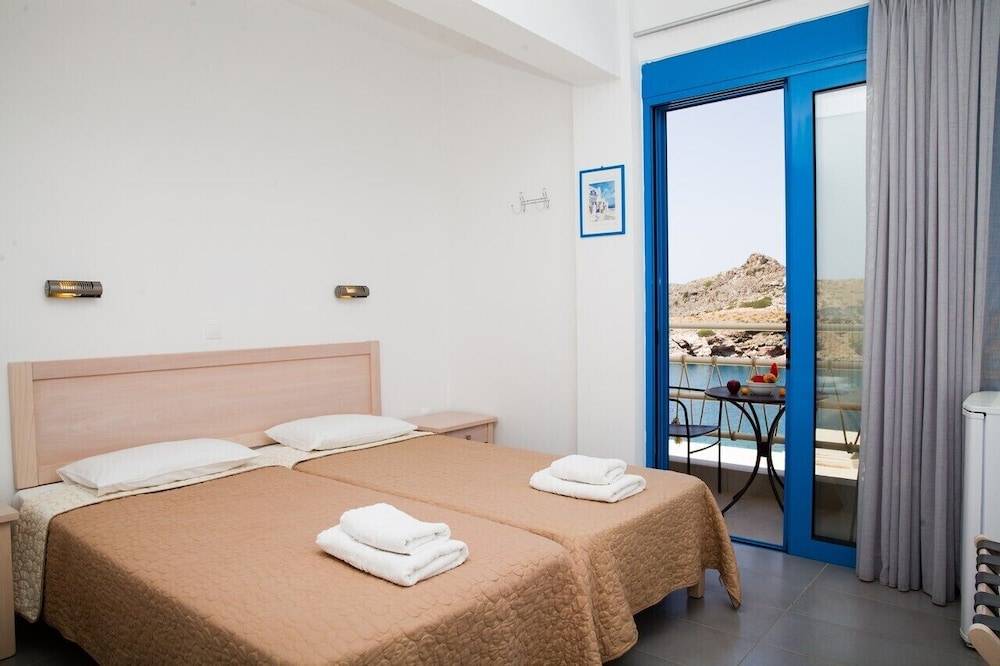 Agios Pavlos Hotel 2
